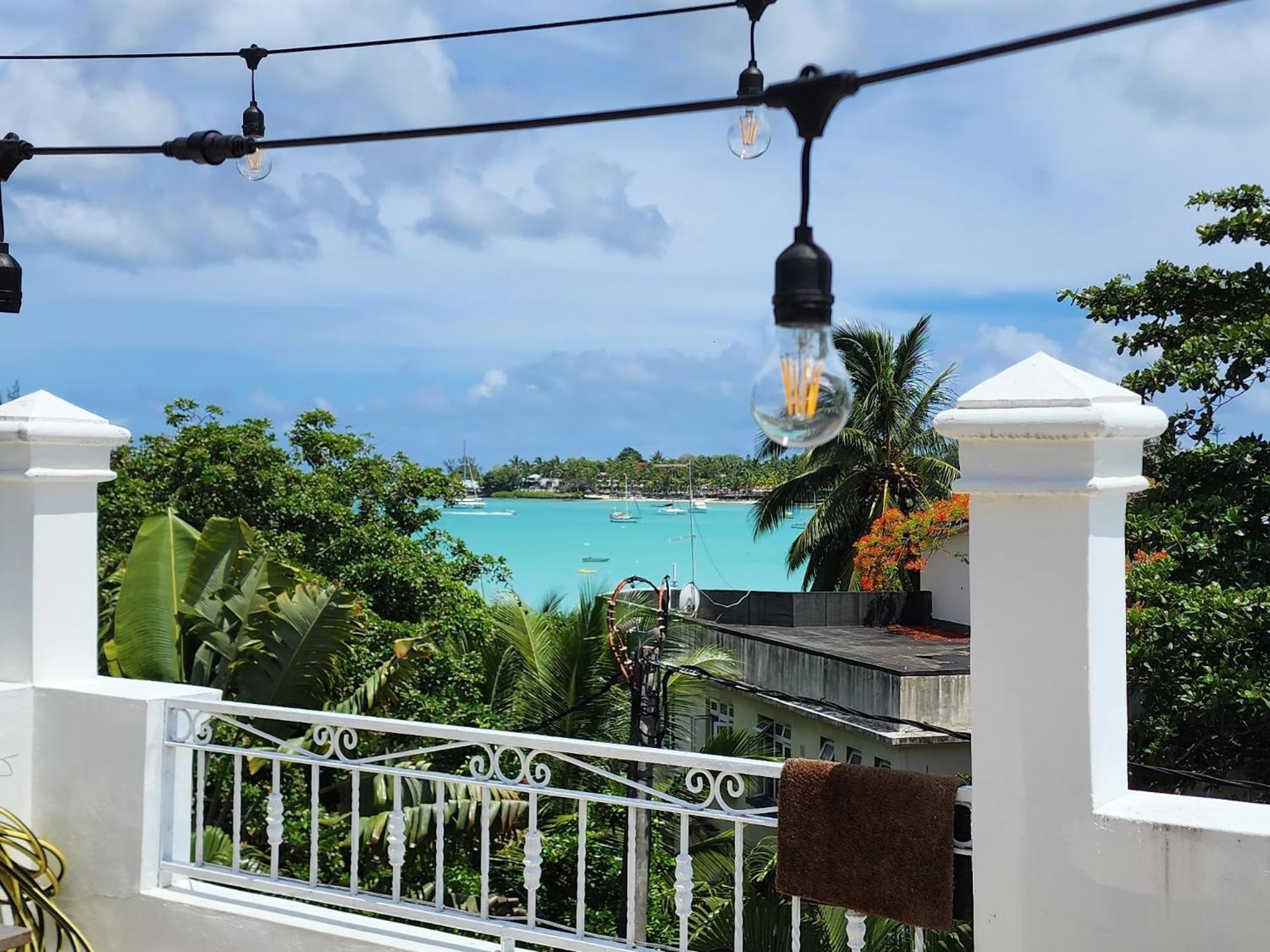 Lovely Studio Apartment With Views Of The Lagoon. 格兰贝伊 外观 照片