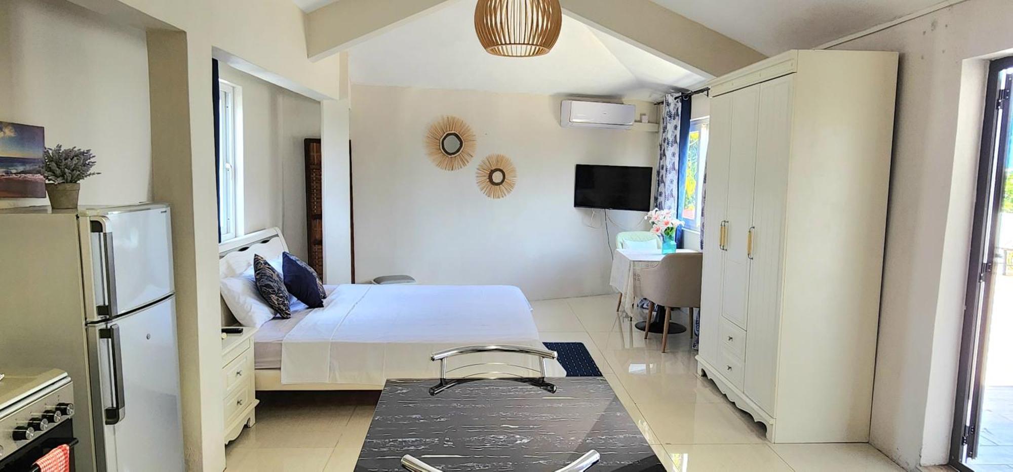 Lovely Studio Apartment With Views Of The Lagoon. 格兰贝伊 外观 照片