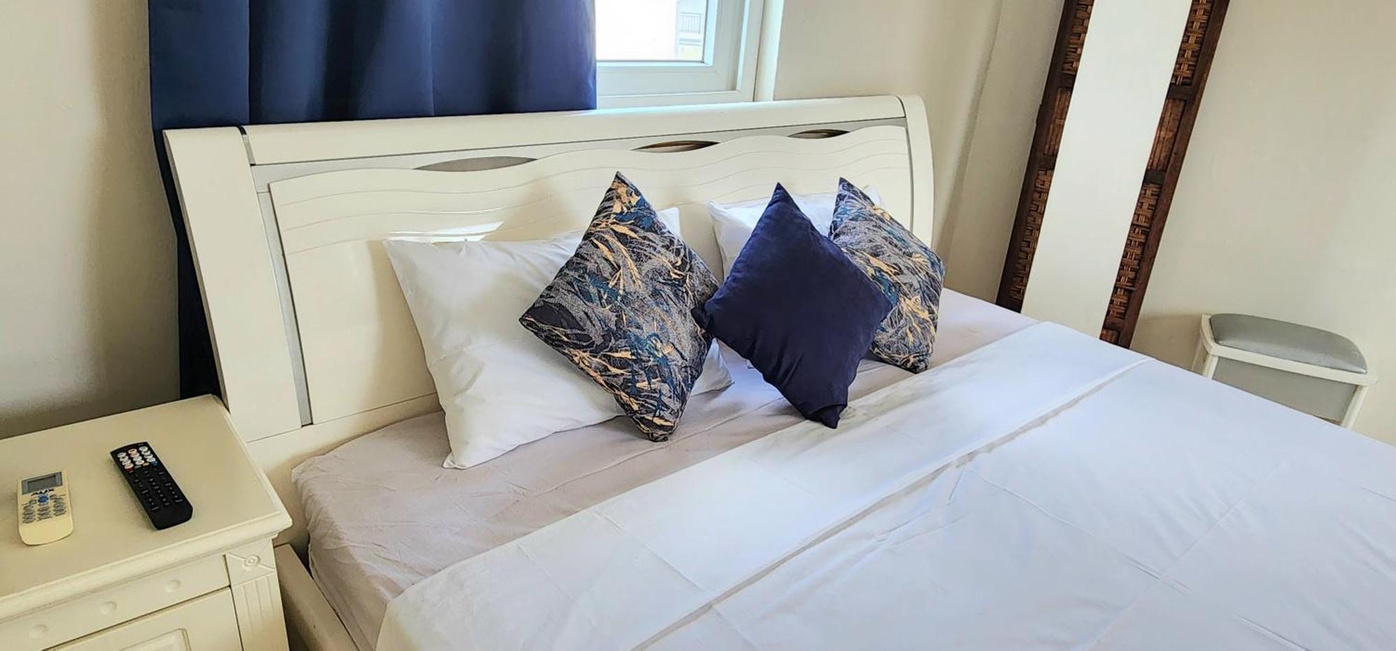 Lovely Studio Apartment With Views Of The Lagoon. 格兰贝伊 外观 照片